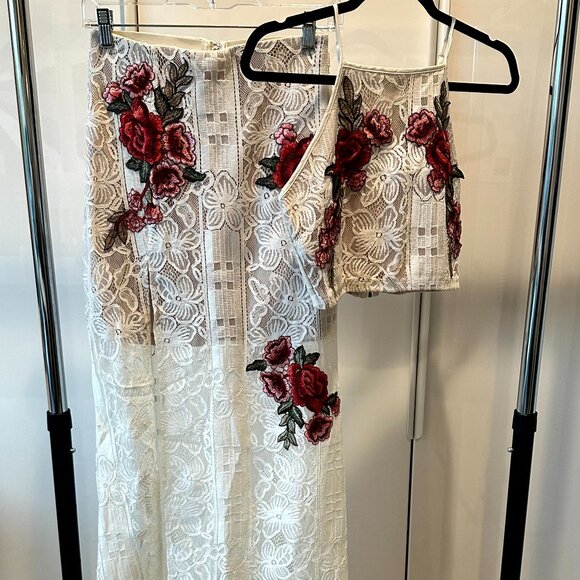 NWOT - Lulus Take a Vow  Ivory Lace Two-Piece Maxi - Size Small - Picture 7 of 16